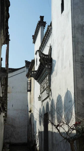 Bela Vista Tradicional Aldeia Chinesa Com Arquitetura Clássica Estreita Faixa — Fotografia de Stock