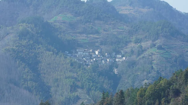 Belle Vue Sur Les Montagnes Depuis Sommet Colline Printemps — Photo