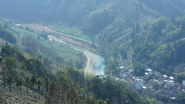 Las Montañas Vista Del Valle Con Río Corriendo Través Ellos — Foto de Stock