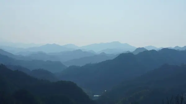 Der Wunderschöne Blick Auf Die Berge Von Der Spitze Des — Stockfoto
