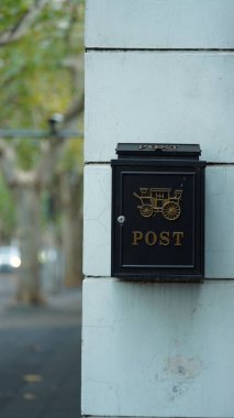 Eski binalar Şangay 'daki Çin şehrinin manzarasını gösteriyor.
