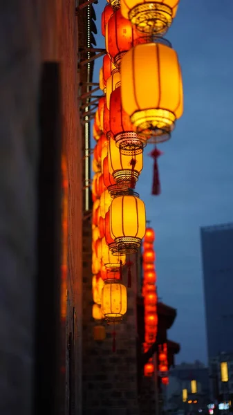 Die Bunte Chinesische Laterne Hängt Während Der Festtage Für Den — Stockfoto