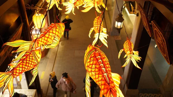Lanterne Chinoise Colorée Raccrochant Pendant Les Jours Fête Pour Bonne — Photo