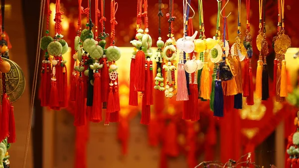 Lanterne Chinoise Rouge Suspendue Pendant Les Jours Fête Pour Bonne — Photo