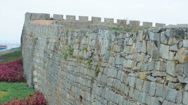 Çin 'in eski balıkçı köyü taş kale duvarıyla korunuyor.