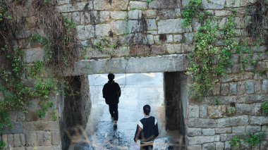 Çin 'in eski balıkçı köyü taş kale duvarıyla korunuyor.