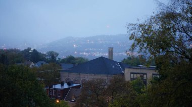 Amerika 'nın Pittsburgh kentindeki bir tepenin en güzel manzarası.