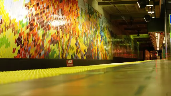 도시의 지하철 플랫폼 — 스톡 사진