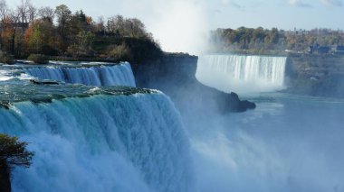 Sonbaharda güzel Niagara şelalesi manzarası