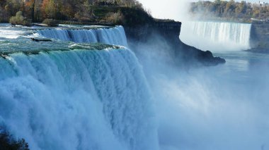 Sonbaharda güzel Niagara şelalesi manzarası