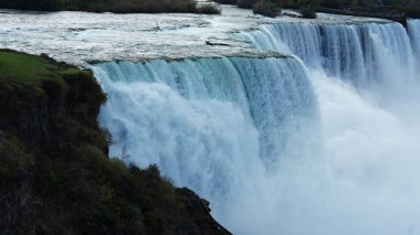 Sonbaharda güzel Niagara şelalesi manzarası