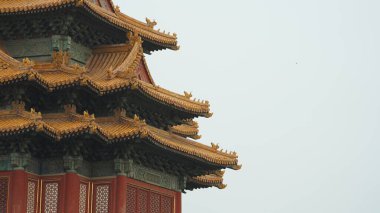 Yasak Pekin Şehri 'nin köşesindeki köşedeki pavilon.