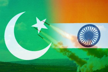 Hindistan ve Pakistan arasındaki iki dünya nükleer gücü arasındaki askeri çatışma. Pakistan Hindistan 'a karşı. Savaş.