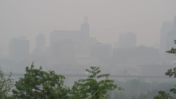 Paul Minnesota Kvůli Požárům Kanadě Dal Kouř Minnesotě Nejhorší Vzduch — Stock video