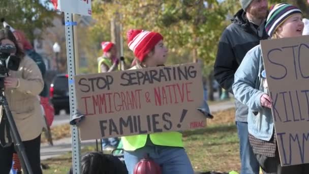 Minneapolis Minnesota Rally Van Minnesota Immigrant Rights Action Committee Climate — Stockvideo
