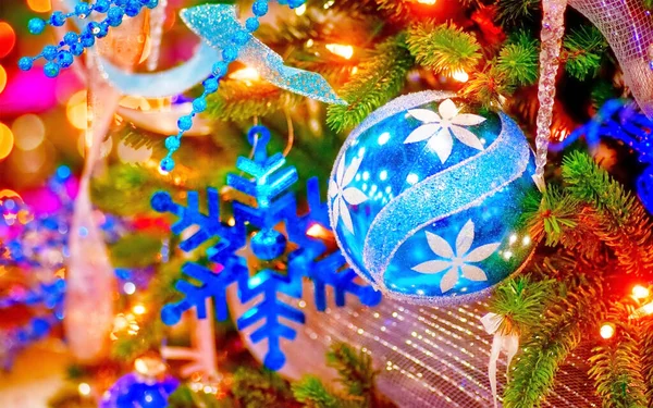 Abeto Abeto Con Navidad Árbol Navidad Con Hermosas Decoraciones Navidad —  Fotos de Stock