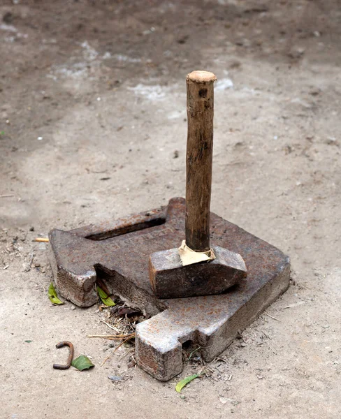 stock image Hammer and anvil of a blacksmith in rust