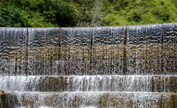Водоспад Озері Самундар Катха Натія Галі Абботтабад — стокове фото