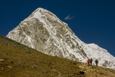 ascenso al Khala Pattar, 5550 mt. agarmatha Ulusal Parkı, Khumbu Himal, Nepal, Asya.