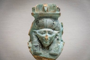 goddess Hathor, late period of Egypt, 26th dynasty, 664-332 a. C. verdosada, Calouste Gulbenkian Foundation,  , Lisbon, Portugal