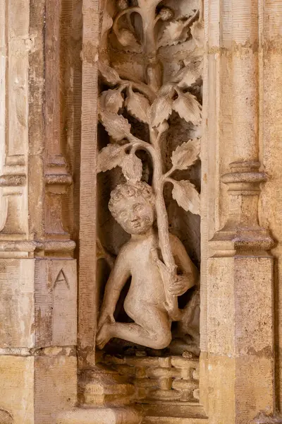 Querubin Desnudo Claustro Del Monasterio San Juan Los Reyes Toledo — 스톡 사진