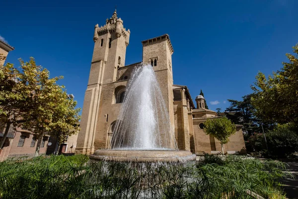 エルサルバドル教会 13世紀からロマネスク様式 Ejea Los Caballeros Cinco Villas Aragon スペイン — ストック写真