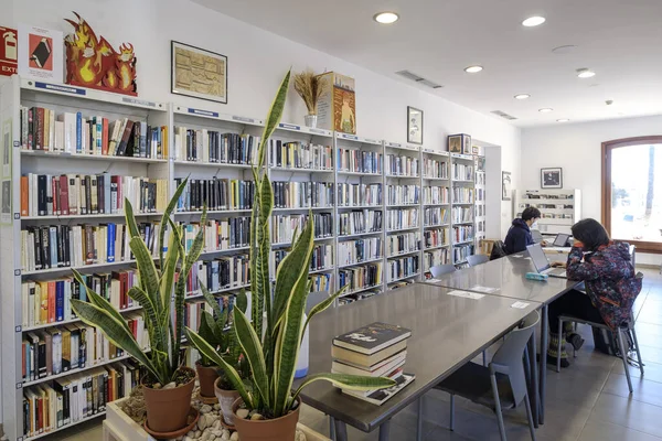 Gemeentelijke Bibliotheek Beheerd Door Gemeenteraad Aula Mar Centrum — Stockfoto