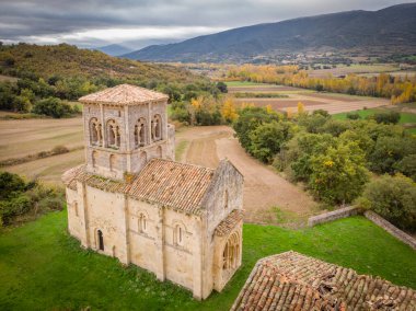 San Pedro de Tejada 'da inziva, Roma inzivası, Puente-Arenas, Merindad de Valdivielso, Burgos, İspanya