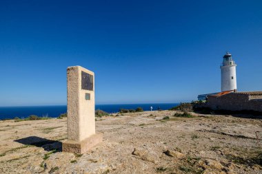 Jules Verne anıtı, La Mola Deniz Feneri, Formentera, Pitiusas Adaları, Balearic Community, İspanya