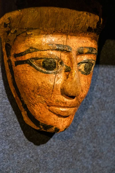 Egyptian anthropomorphic coffin face, stuccoed and polychrome wood, late period , Spain