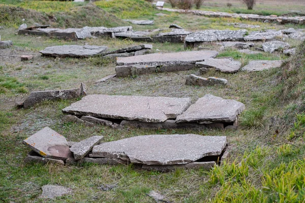 Middeleeuwse Graven Cantabrisch Romeinse Archeologische Site Van Camesa Rebolledo Cantabrië — Stockfoto