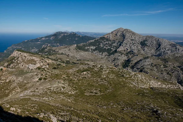 Yürüyüşçüler, puig Galatzo, Estellencs, Mallorca, Balearic Adaları, İspanya