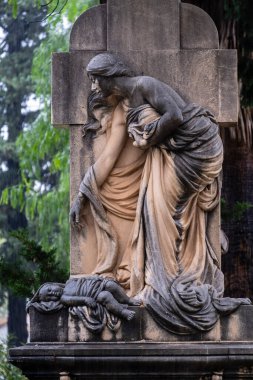 Rullan Pastor ailesine ait anıt mezarın heykel seti, Soller Mezarlığı, Mallorca, Balearic Adaları, İspanya