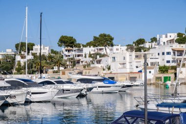 Cala Llonga, Marina de Cala d Ya da Santanyi, Mallorca, Balear Adaları, İspanya