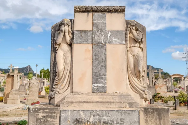 Cry Woman Mut Tomas Family Grave Llucmajor Cemetery Maiorca Ilhas — Fotografia de Stock