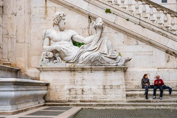 Statua Del Tevere Origine Tigri Piazza Del Campidoglio Roma Lazio — Foto Stock