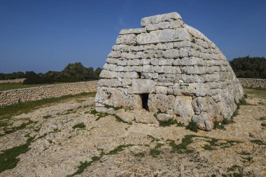 Naveta des Tudons, prototalayotik, Ciutadella, Menorca, Balear Adaları, İspanya