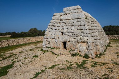 Naveta des Tudons, prototalayotik, Ciutadella, Menorca, Balear Adaları, İspanya