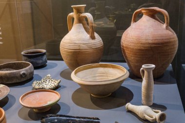 Monografik Polentia Müzesi, kil kaplar, Alcudia, Mallorca, Balear Adaları, İspanya