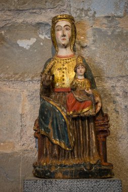 Virgen de Siresa, madera dorada y policromada, sigloXIII, iglesia del manastır de San Pedro, siglos XI-XII, Siresa, valle de Hecho, pirineo aragones, Huesca, İspanya