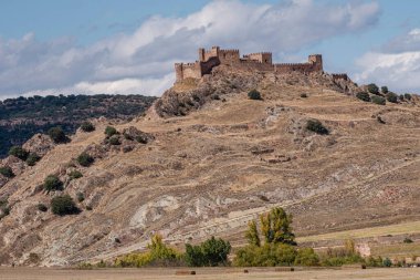 Riba de Santiuste Kalesi, 9. yüzyıl, Guadalajara, İspanya