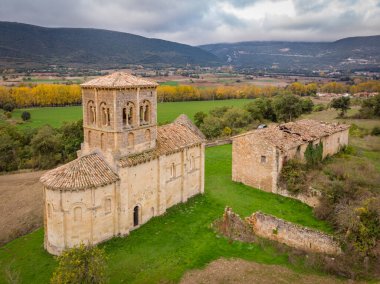 San Pedro de Tejada 'da inziva, Roma inzivası, Puente-Arenas, Merindad de Valdivielso, Burgos, İspanya