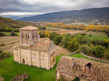 San Pedro de Tejada 'da inziva, Roma inzivası, Puente-Arenas, Merindad de Valdivielso, Burgos, İspanya