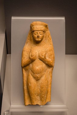 Tharros 'tan kadın şeklinde küçük bir plaket, kilden, 6-5 sent arası. İ.Ö., Cagliari Müzesi arkeoloji Nazisi, Kolezyum, Roma, Lazio, İtalya ,
