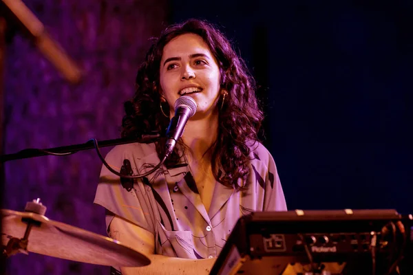 Marina Arrufat Anna Andreu Koncertě Mida Lluna Vers Festival Binissalem — Stock fotografie