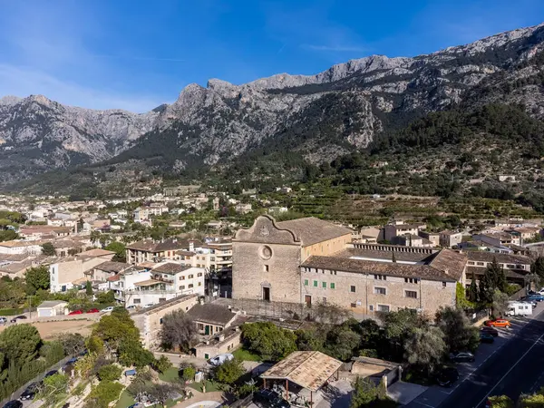 Sagrat Cors, Soller, Majorca, Balear Adaları, İspanya Manastırı 'nın havadan görünüşü