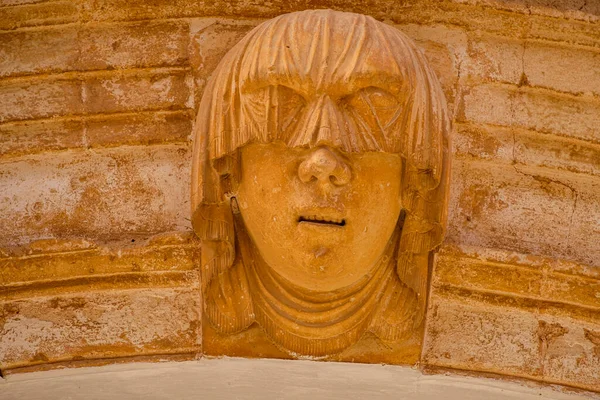 Yüzü örtülü konukseverlik sembolü, Torre-Saura Sarayı, Cas Comte, Ciutadella, Menorca, Balear Adaları, İspanya