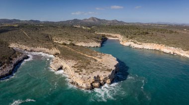 Cala Virgili, Cala pilota y Cala Magraner con muntanya Grossa al fondo, Manacor, Mallorca, Balearic Islands, Spain