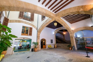 Arcos rebajados cruzados, Can Chacon, ses Minyones, siglo XVII, Palma, Mallorca, Balear Adaları, İspanya