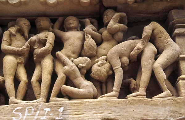 Эротический Рельеф Храме Лакшмана Кхаджурахо Мадхья Прадеш Индии Азия — стоковое фото